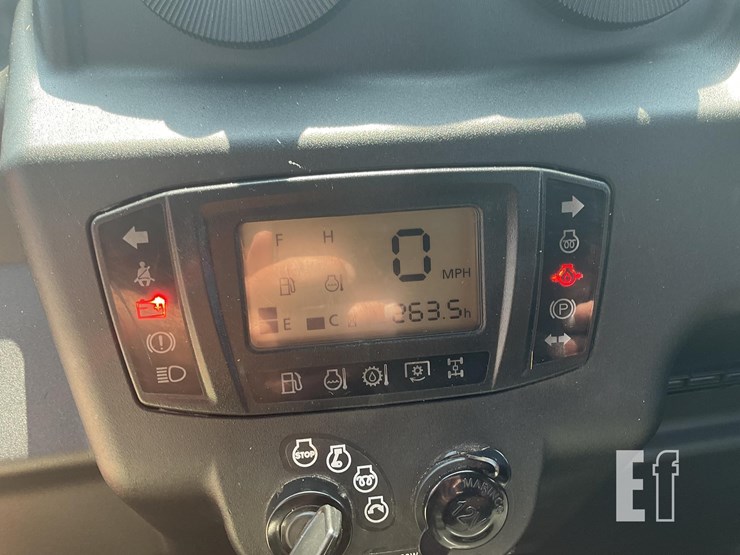 2020-kubota-rtv-x1100c-image-21