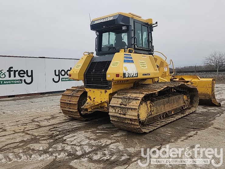 2017-komatsu-d61pxi-24-image-5