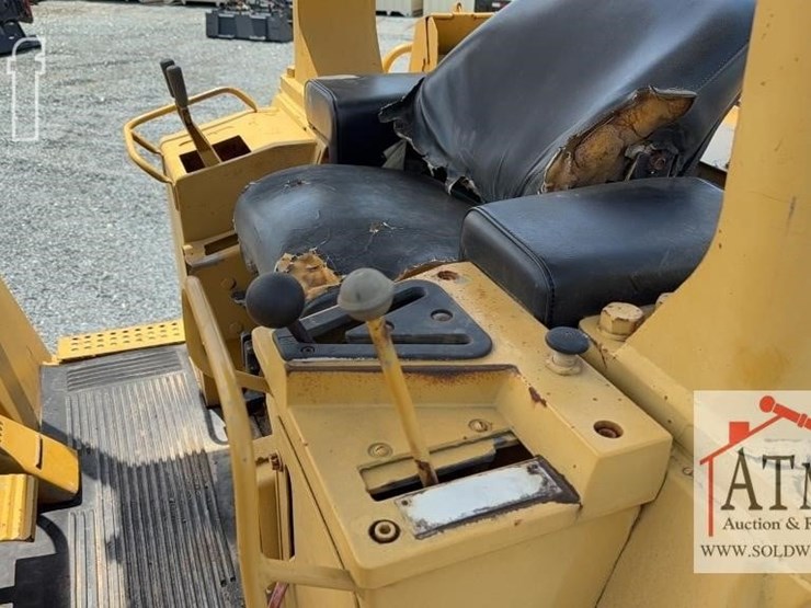 1988-caterpillar-973-image-19