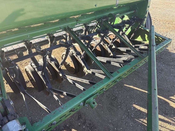 john-deere-8300-image-17