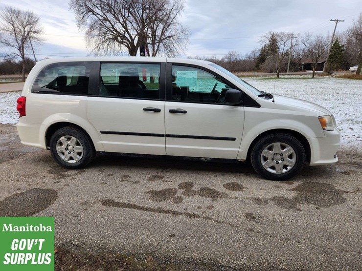 2013-dodge-grand-caravan-se-image-5