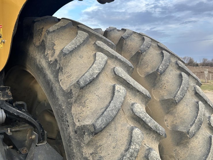 2014-challenger-mt585d-image-29