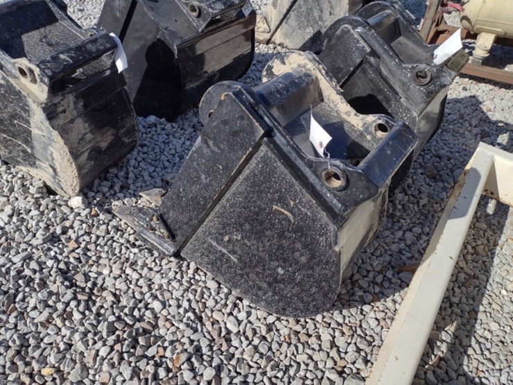 12-in-x-change-excavator-bucket-(qea-4028)-image-2