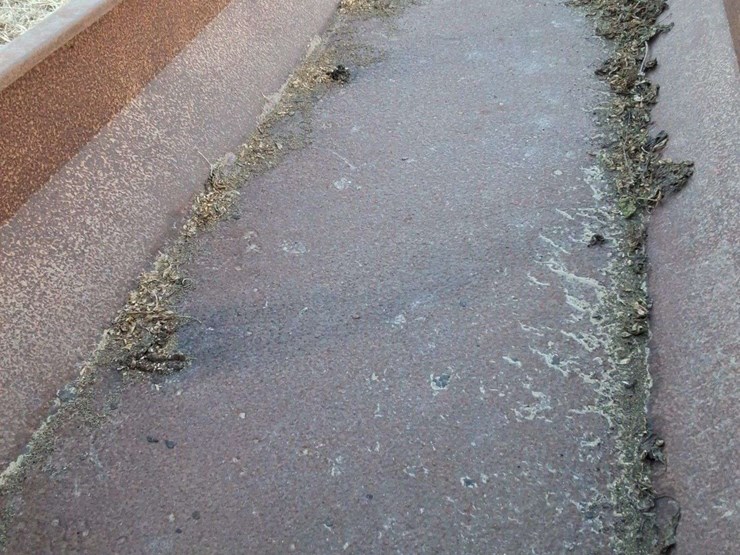 steel-feed-bunk-on-legs,-20ft,-46''-wide-image-6