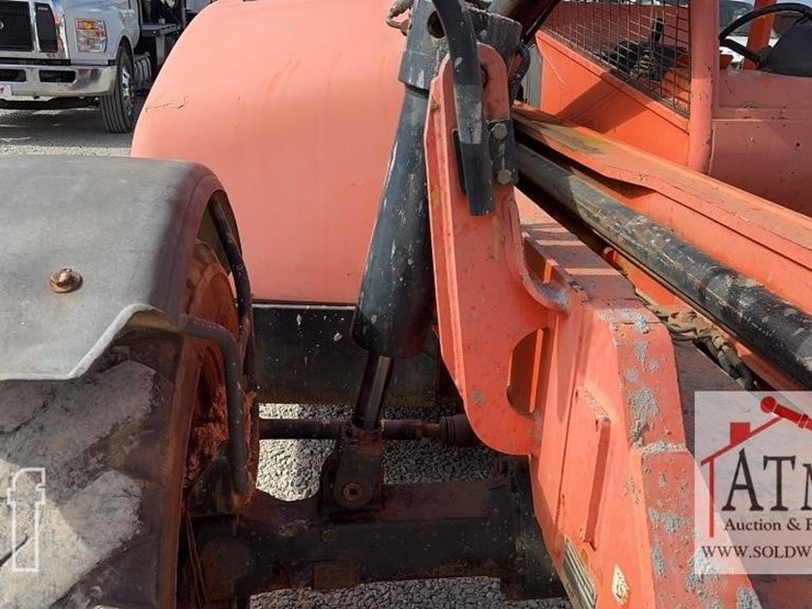 lull-644e-42-image-15