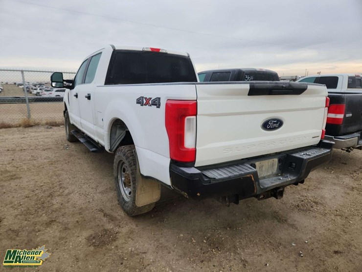 2019-ford-f250-image-3