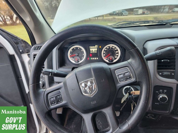 2014-dodge-1500-image-22