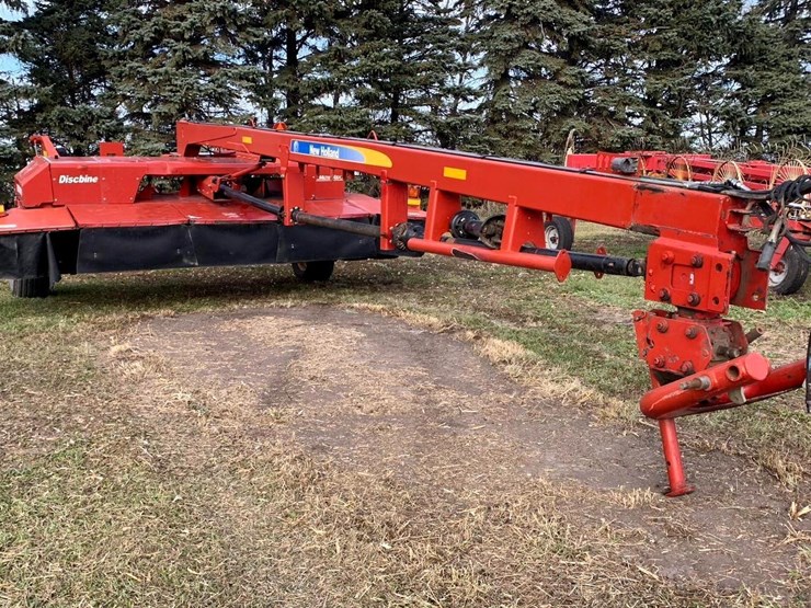 2011-new-holland-h7460-image-3