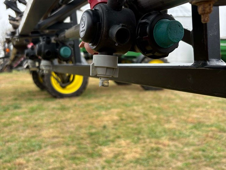 john-deere-4830-image-83