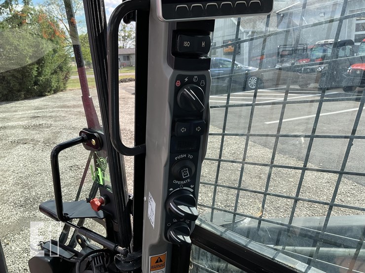 2022-new-holland-c337-image-23