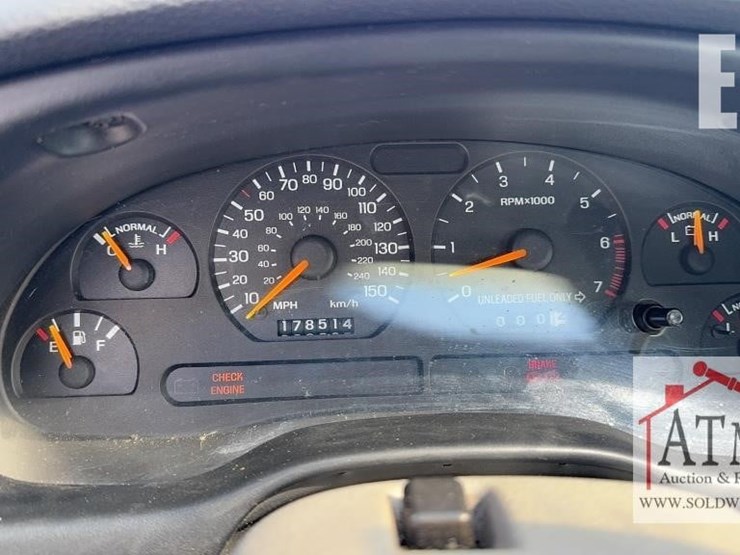 1994-ford-mustang-gt-image-13