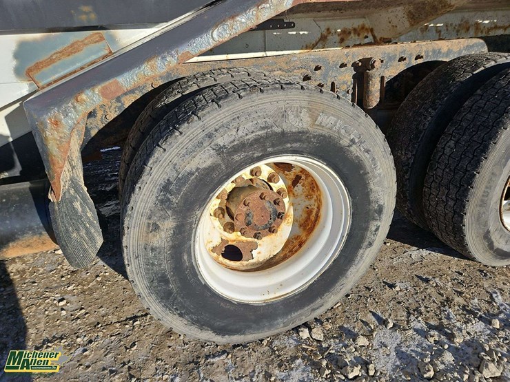 2009-international-workstar-7400-image-10