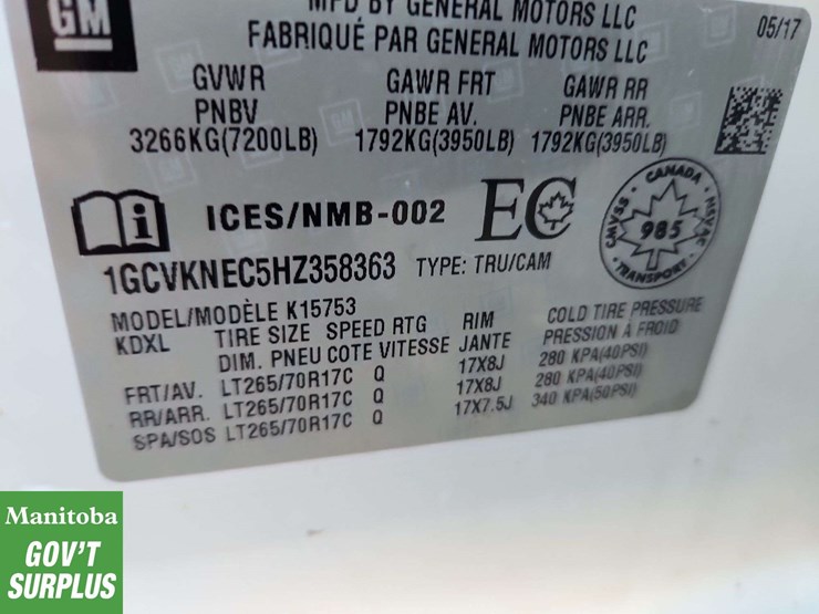 2017-chevrolet-silverado-1500-image-32