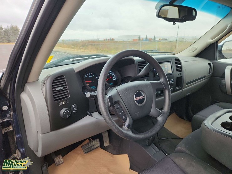 2010-gmc-sierra-1500-image-15