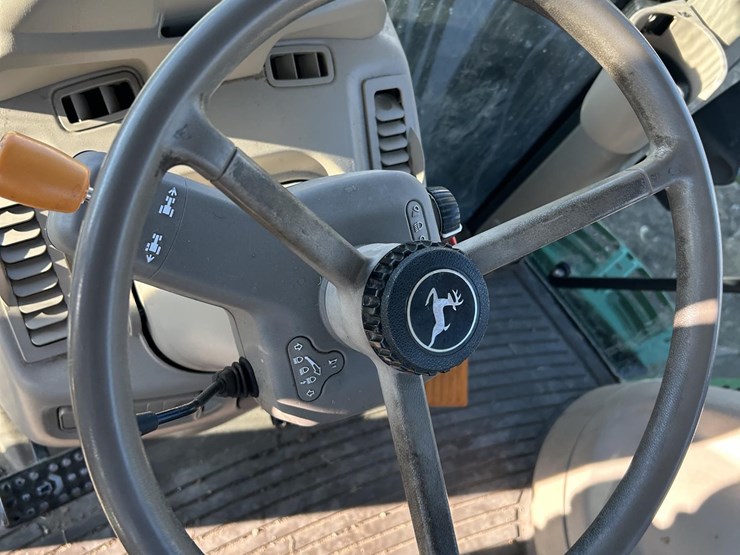 2021-john-deere-6175m-image-45