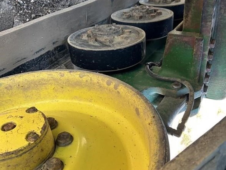 john-deere-8220t-image-35