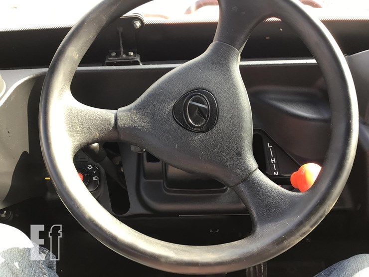 2014-kubota-rtv-x1100c-image-16