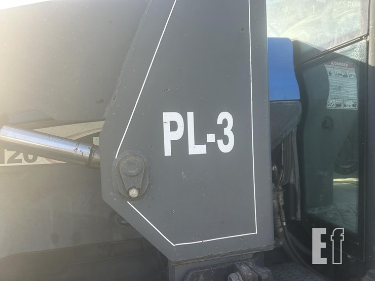 2003-new-holland-tm120-image-3