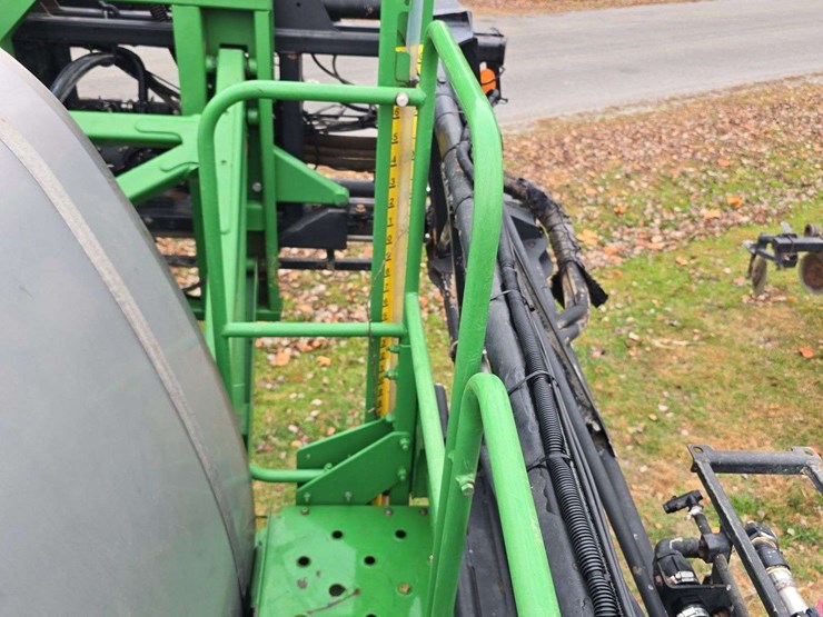 john-deere-4830-image-21