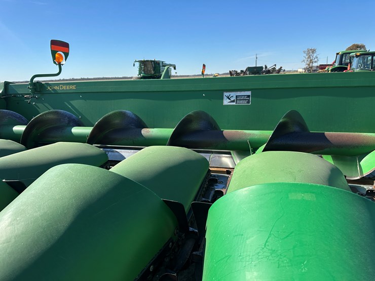 john-deere-616c-image-42