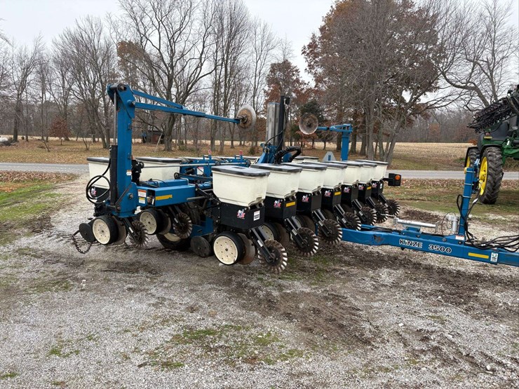 2005-kinze-3500-image-2