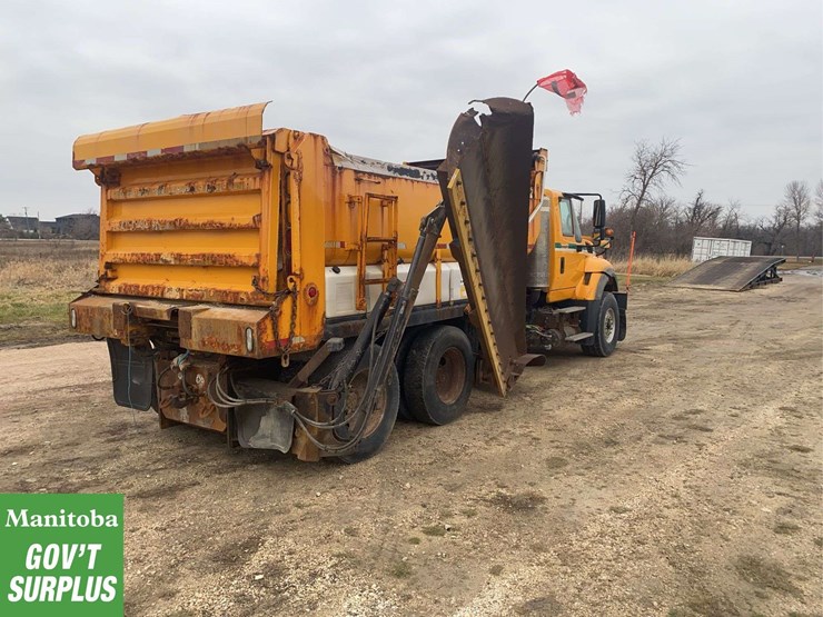 2011-international-workstar-7600-image-4