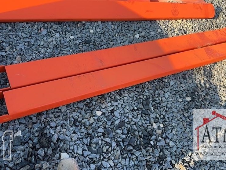 new-wig-fork-extensions-image-1