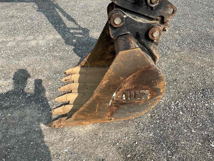 2017-komatsu-pc88mr-10-image-11