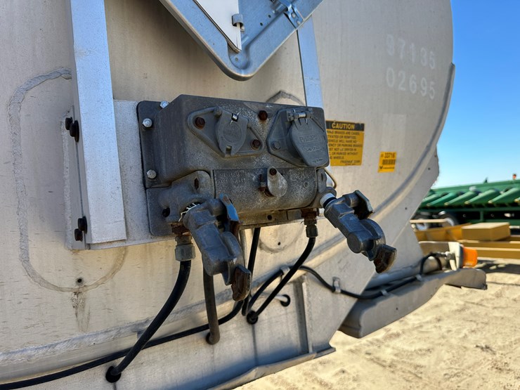 1986-fruehauf-tanker-image-70