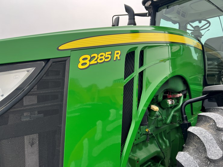 john-deere-8285r-image-6