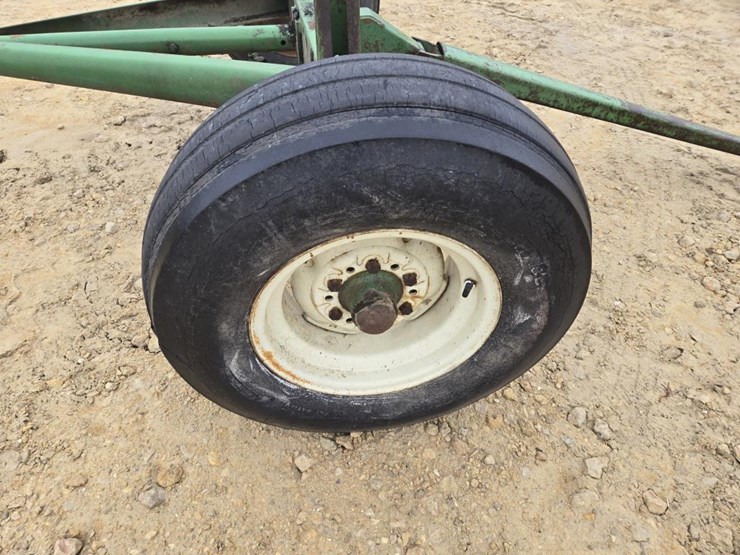 john-deere-1065-image-8