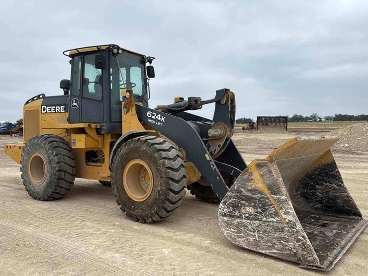 deere-624k-image-3