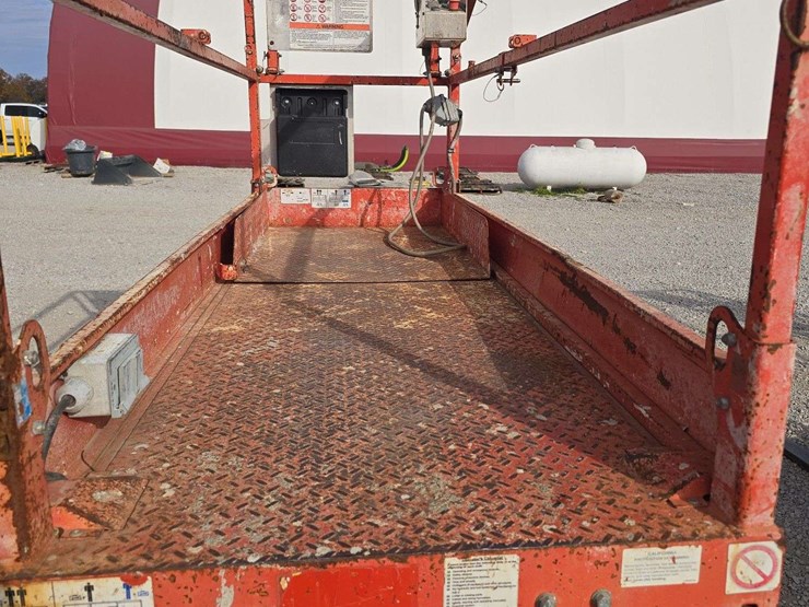 2012-skyjack-sjiii3226-image-7