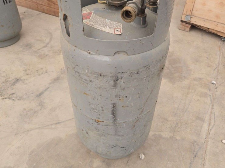 forklift-lp-tank-image-1