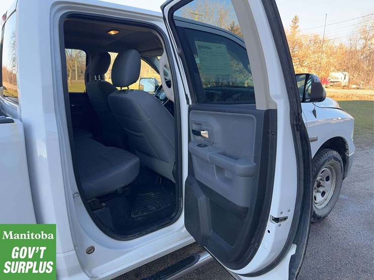 2017-dodge-1500-image-24