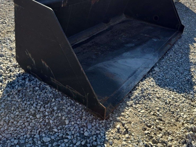 2020-all-star-a7822384-(new)-78”-skid-steer-bucket-image-1