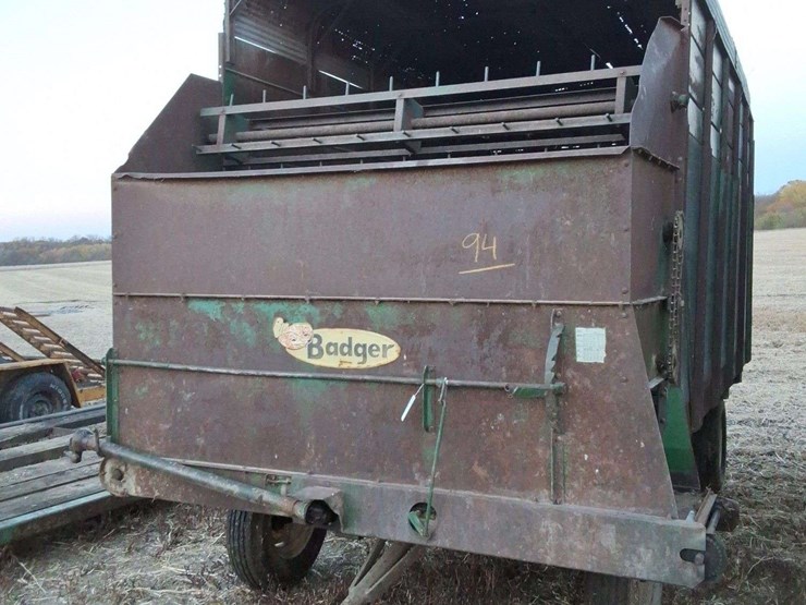 badger-14ft-silage-wagon,-single-axle-image-3