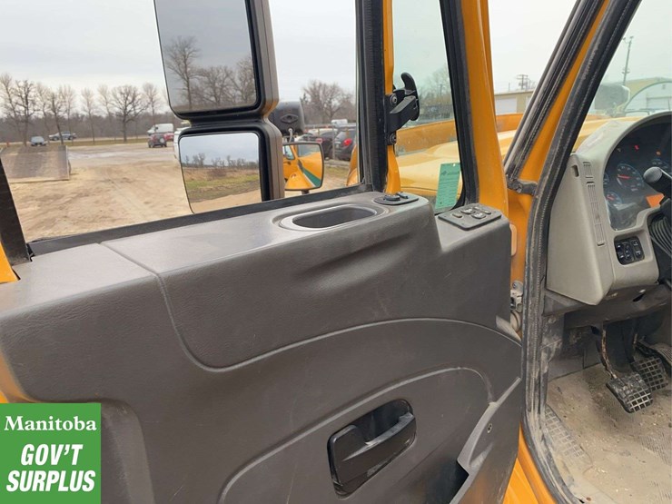 2009-international-workstar-7600-image-47