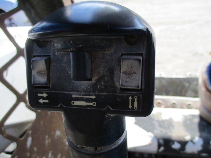 2006-bobcat-s250-image-11