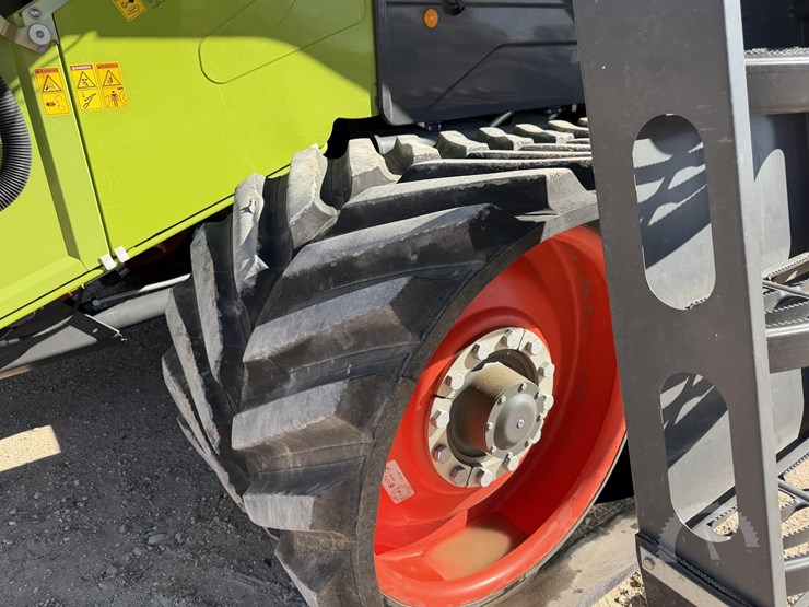 2022-claas-lexion-7500-image-14