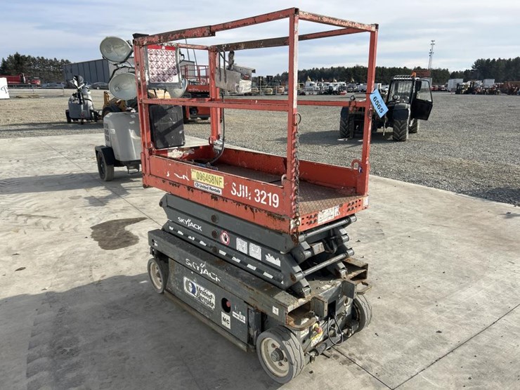 2016-skyjack-sjiii3219-image-4