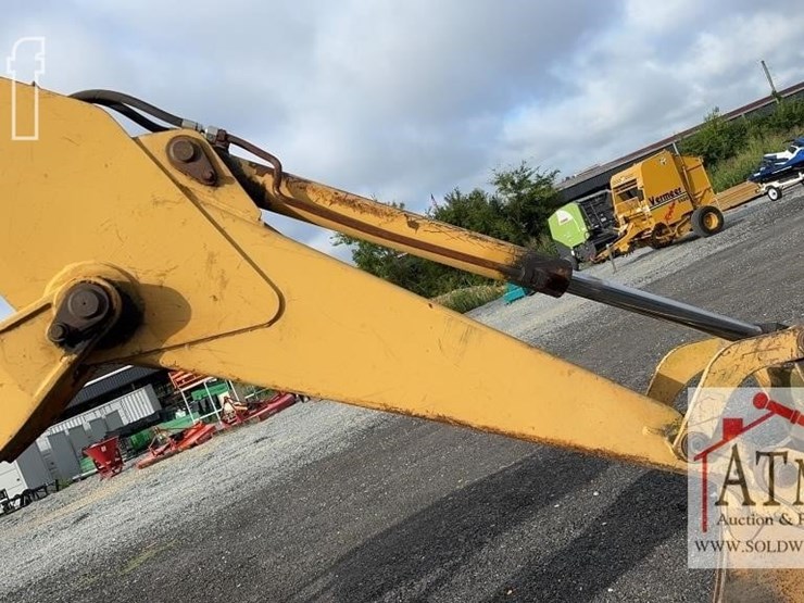 1996-ford-555d-image-6