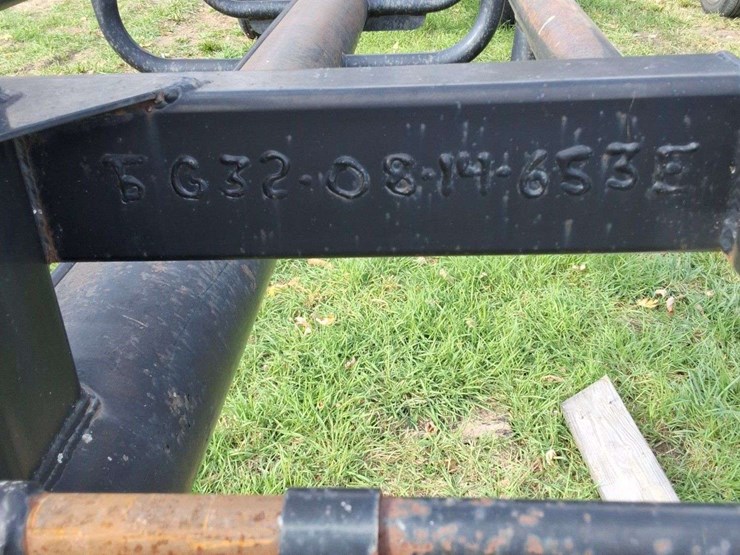 ez-haul-hay-handler-round-bale-trailer,-tandem-axle,-30ft,-with-self-tipping-image-4