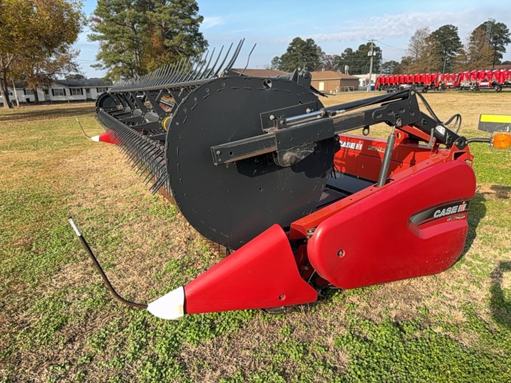 2014-case-ih-30-image-35