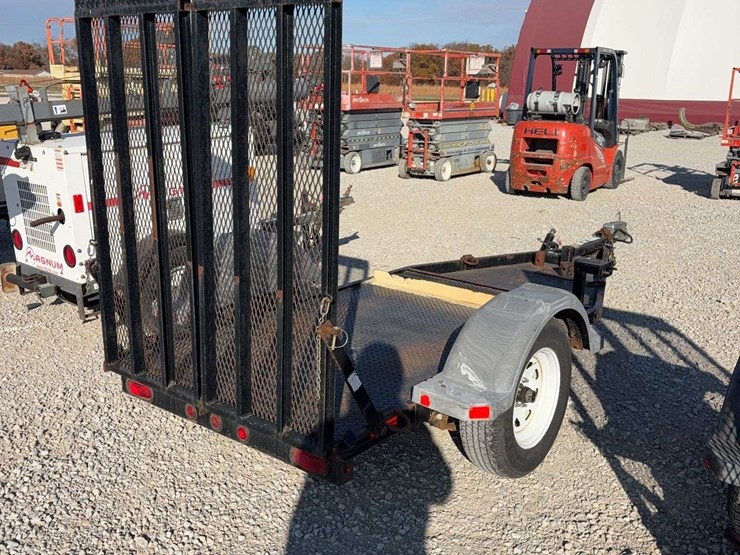 2014-2''-ball-pull-type-trailer,-single-axle-with-ramps,-3500lb-axles-image-4