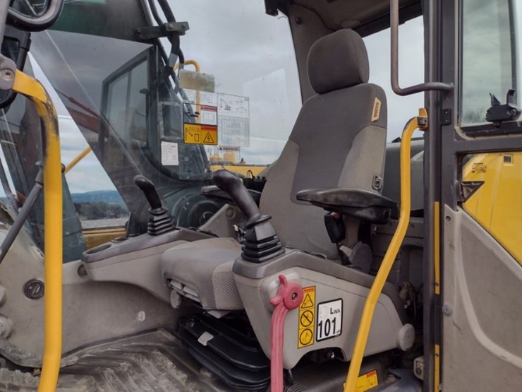 7-volvo-ec160c-image-14