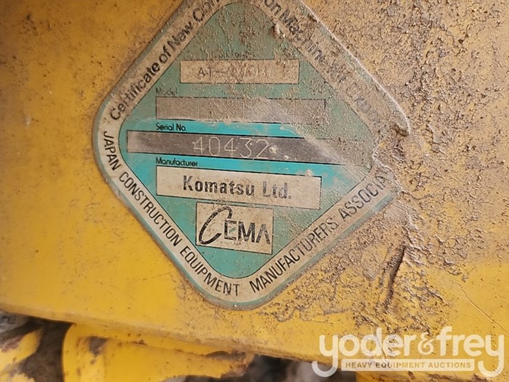 2017-komatsu-d61pxi-24-image-34