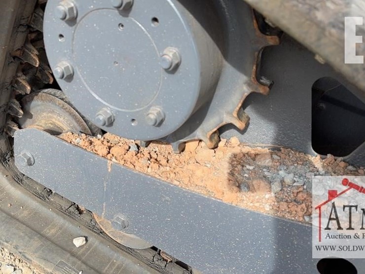 2012-bobcat-t650-image-14