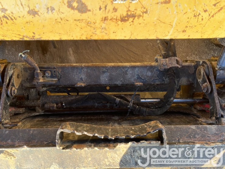 2019-caterpillar-279d3-image-15