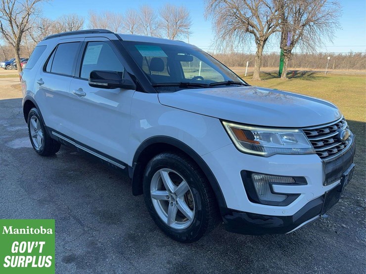 2017-ford-explorer-image-2